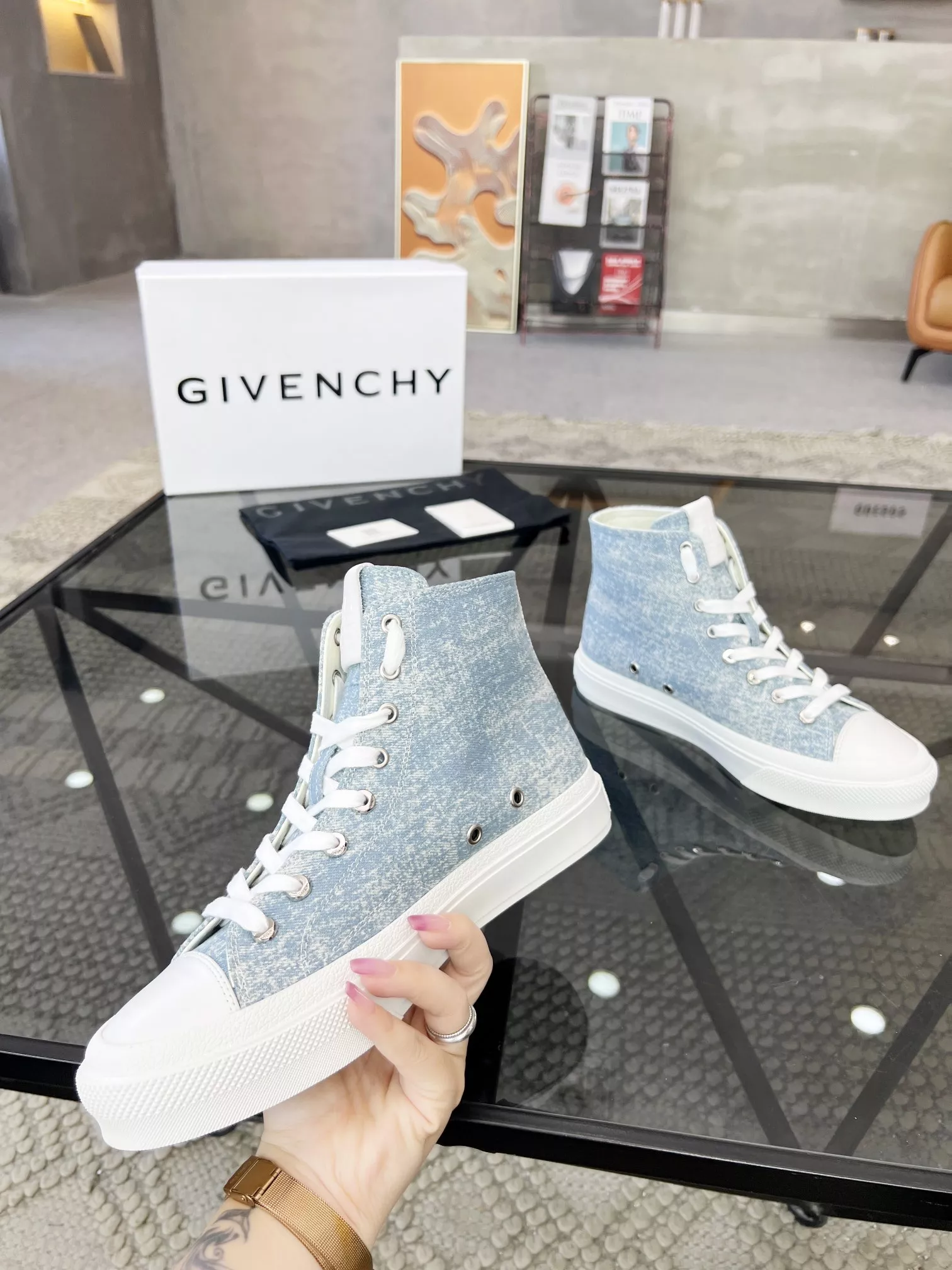 givenchy high tops chaussures pour homme s_12b4aa73